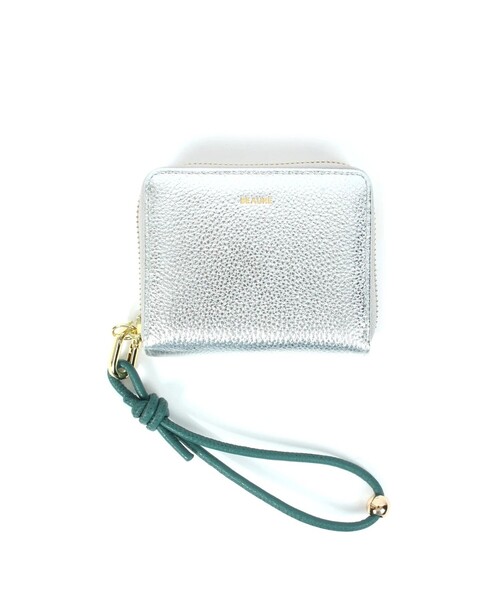 fredy emue（フレディエミュ）の「【WEB限定】【BEAURE/ビュレ】レザーストラップウォレット M（財布・レディース・ブラック/グレイッシュベージュ/シルバー/ピンク/ゴールド・FREE）」の7枚目の写真