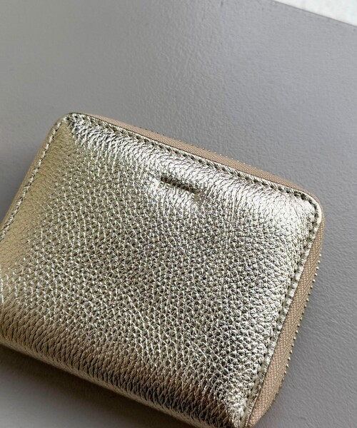 fredy emue（フレディエミュ）の「【WEB限定】【BEAURE/ビュレ】レザーストラップウォレット M（財布・レディース・ブラック/グレイッシュベージュ/シルバー/ピンク/ゴールド・FREE）」の13枚目の写真