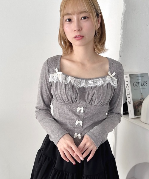 Loueme(ルエム)の「リボンレースコルセットトップス(Tシャツ/カットソー・レディース・グレー/アイボリー/ライトブルー/ピンク・FREE)」の5枚目の写真