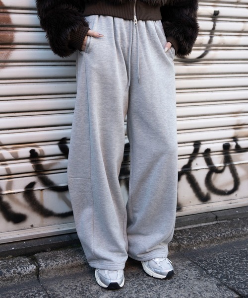 WEGO（ウィゴー）の「WEGO/【26年春夏新作】カーブデザインスウェットパンツ（スウェットパンツ・レディース・杢グレー/スミクロ/その他1・MEDIUM/SMALL）」の12枚目の写真