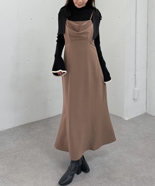 archives(アルシーヴ)の「2way肩リボンキャミワンピース(ワンピース・レディース・チャコールグレー/モカ/ブラック・MEDIUM)」の3枚目の写真