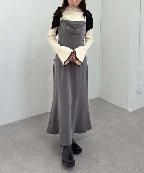 archives(アルシーヴ)の「2way肩リボンキャミワンピース(ワンピース・レディース・チャコールグレー/モカ/ブラック・MEDIUM)」の7枚目の写真