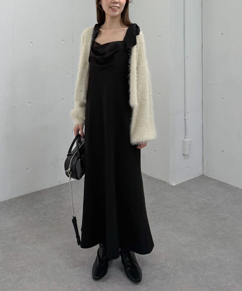 archives(アルシーヴ)の「2way肩リボンキャミワンピース(ワンピース・レディース・チャコールグレー/モカ/ブラック・MEDIUM)」の22枚目の写真