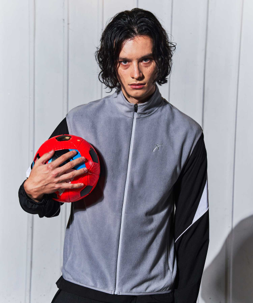 GALEX(ギャレックス)の「レトロウォームアップフリースベストグレーGA5833GR(ベスト・レディース・その他・MEDIUM/LARGE)」の1枚目の写真