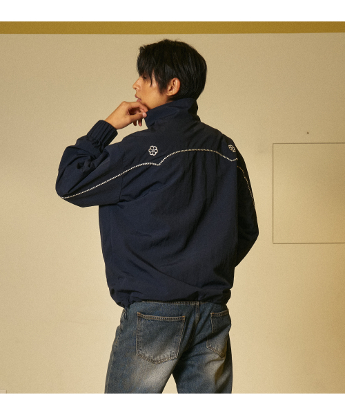 AMOU(アモウ)の「AMOU 60s Western Wind Breaker NAVY(ナイロンジャケット・レディース・その他・1/2/3)」の3枚目の写真
