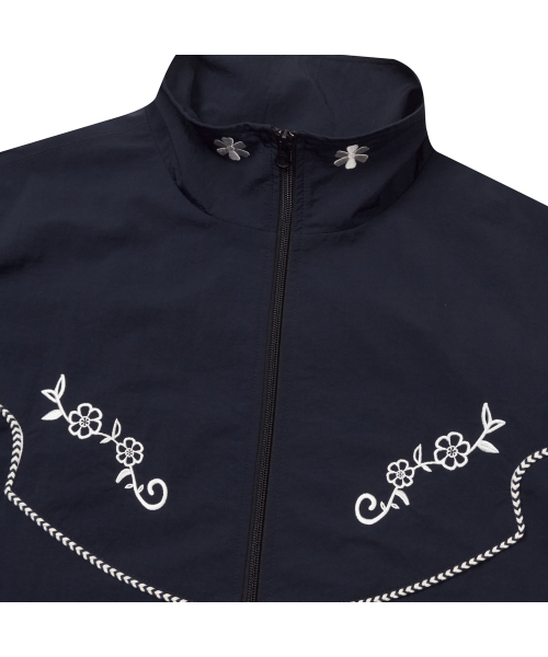 AMOU(アモウ)の「AMOU 60s Western Wind Breaker NAVY(ナイロンジャケット・レディース・その他・1/2/3)」の9枚目の写真