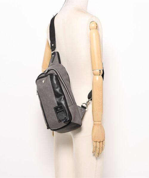 UNION STATION（ユニオンステーション）の「PRO-SPERITY別注ボディバッグ（ボディバッグ/ウエストポーチ・メンズ・ネイビー/グレー系・FREE）」の6枚目の写真