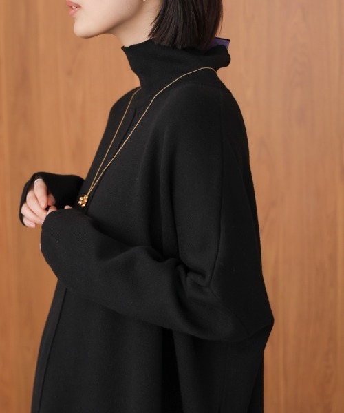 Bou Jeloud(ブージュルード)の「リバーシブルWフェイスポンチョ風ニットプルオーバー(ニット/セーター・レディース・ライトグレー/イエロー系その他/ブラック系その他・FREE)」の20枚目の写真