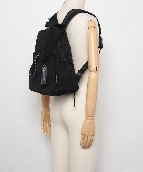 nicott（ニコット）の「NC:TakeMe（テイクミー）Today Purse デイパック（バックパック/リュック・レディース・ベージュ/オフホワイト/グレー/ブラック・FREE）」の8枚目の写真