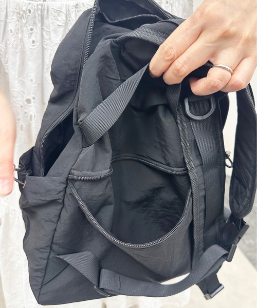 nicott（ニコット）の「NC:TakeMe（テイクミー）Today Purse デイパック（バックパック/リュック・レディース・ベージュ/オフホワイト/グレー/ブラック・FREE）」の13枚目の写真