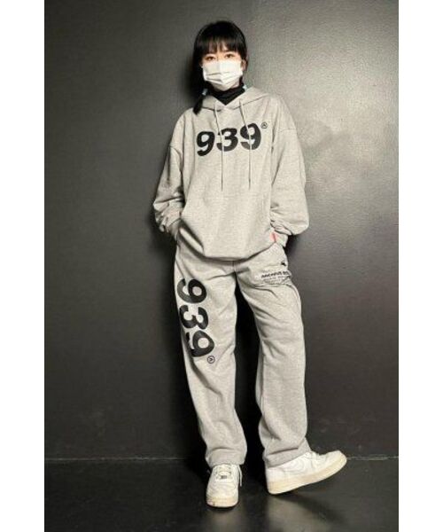 ARCHIVE BOLD(アーカイブボールド)の「939 LOGO HOOD(GRAY)(パーカー・メンズ・その他・MEDIUM/LARGE/X-LARGE/SMALL)」の16枚目の写真