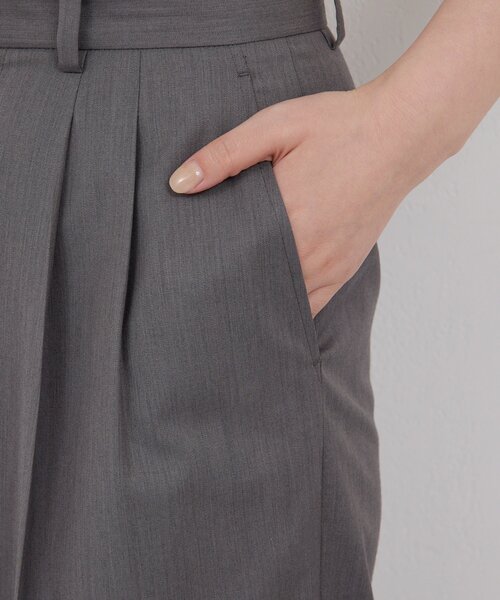 GALLARDAGALANTE（ガリャルダガランテ）の「【手洗い可】タックストレートパンツ（その他パンツ・レディース・ベージュ/グレー・1/0）」の10枚目の写真