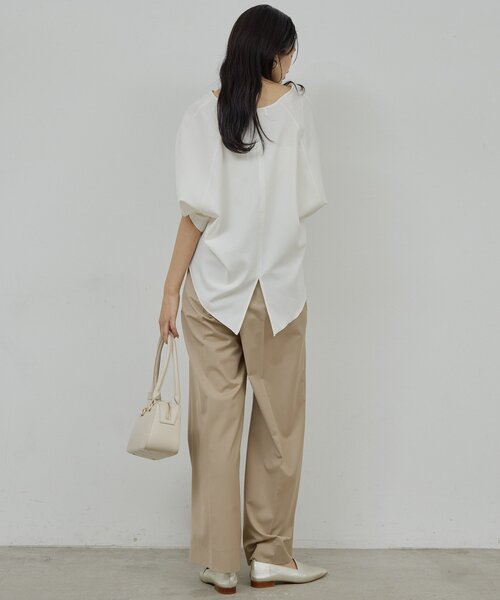 GALLARDAGALANTE（ガリャルダガランテ）の「【手洗い可】タックストレートパンツ（その他パンツ・レディース・ベージュ/グレー・1/0）」の19枚目の写真