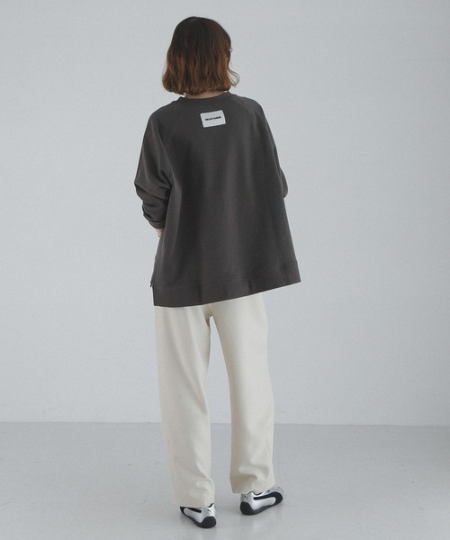 URBAN RESEARCH Sonny Label（アーバンリサーチサニーレーベル）の「裏毛ラグランワイドスウェットプルオーバー（スウェット・レディース・ピンク/チャコールグレー/オートミール・FREE）」の12枚目の写真