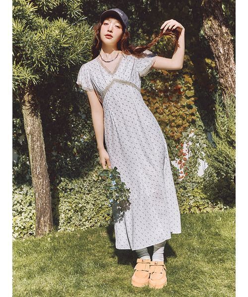 LILY BROWN（リリーブラウン）の「シアーリブハイソックス（ソックス/靴下・レディース・ライトブルー/イエロー/ブラウン・F）」の6枚目の写真