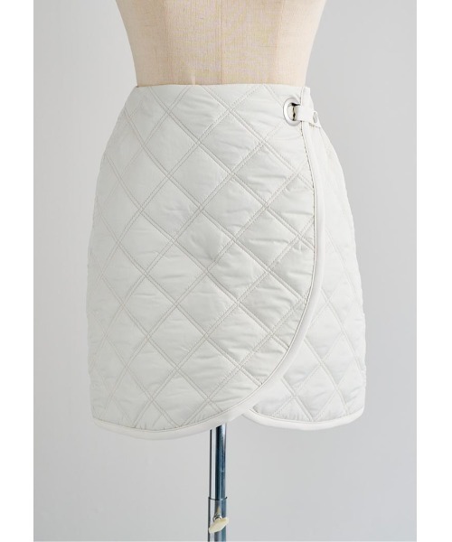 LUDICRUM(ルーディクルム)の「Quilted wrap mini skirt(スカート・レディース・オフホワイト/ブラック・S/M/XS)」の8枚目の写真