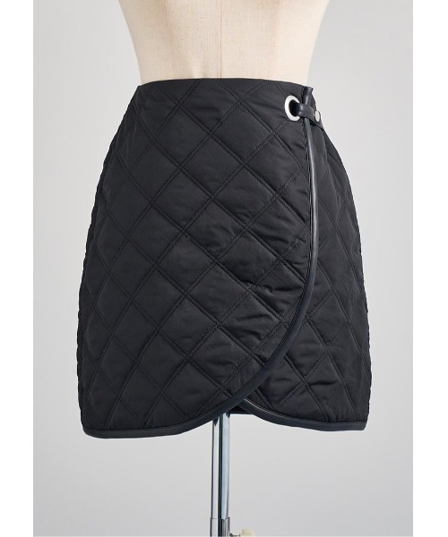 LUDICRUM(ルーディクルム)の「Quilted wrap mini skirt(スカート・レディース・オフホワイト/ブラック・S/M/XS)」の9枚目の写真