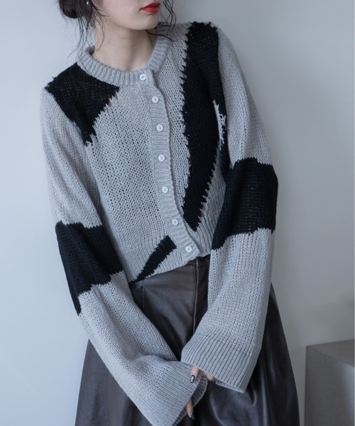 VACANCY（ヴァカンシー）の「ウェーブ配色透かし編みカーディガン（カーディガン/ボレロ・レディース・グレー/ライトブルー/パープル・FREE）」の8枚目の写真