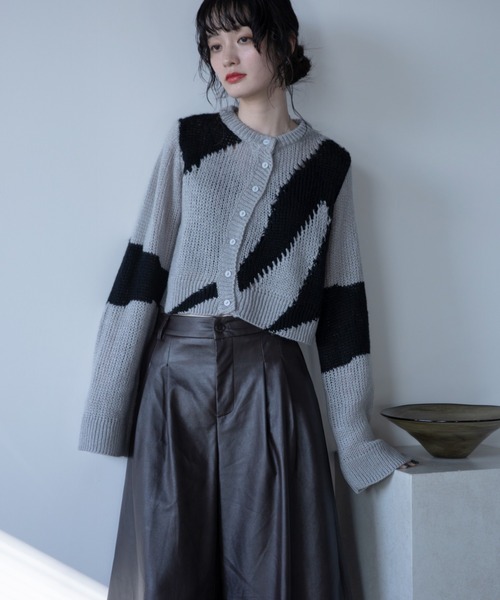 VACANCY（ヴァカンシー）の「ウェーブ配色透かし編みカーディガン（カーディガン/ボレロ・レディース・グレー/ライトブルー/パープル・FREE）」の14枚目の写真