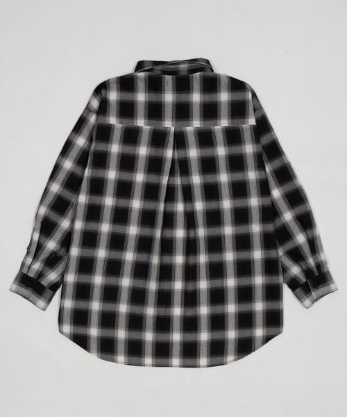 WEGO（ウィゴー）の「WEGO/【26年春新作】2WAYオフショルシャツ（シャツ/ブラウス・レディース・ブラック/ネイビー・FREE）」の5枚目の写真