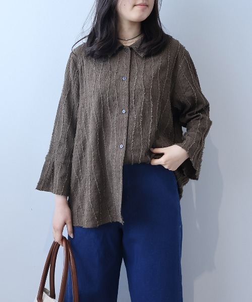 leswel(レスウェル)の「【L~5L 大きいサイズ】シャーリングジャガードニットシャツ(Tシャツ/カットソー・レディース・グリーン/ブラウン・L/LL/3L/4L/5L)」の10枚目の写真