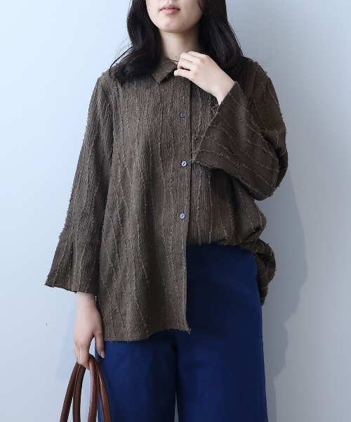 leswel(レスウェル)の「【L~5L 大きいサイズ】シャーリングジャガードニットシャツ(Tシャツ/カットソー・レディース・グリーン/ブラウン・L/LL/3L/4L/5L)」の11枚目の写真