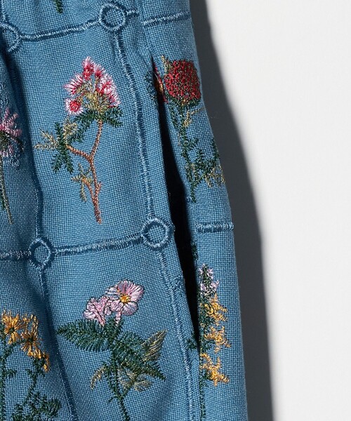 CITEN(シテン)の「<CITEN>ブロックフラワーシシュウイージーパンツ(その他パンツ・レディース・オフホワイト/ブラック/ライトブルー・M/S)」の10枚目の写真