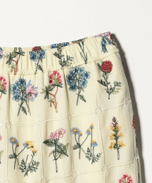 CITEN(シテン)の「<CITEN>ブロックフラワーシシュウイージーパンツ(その他パンツ・レディース・オフホワイト/ブラック/ライトブルー・M/S)」の16枚目の写真