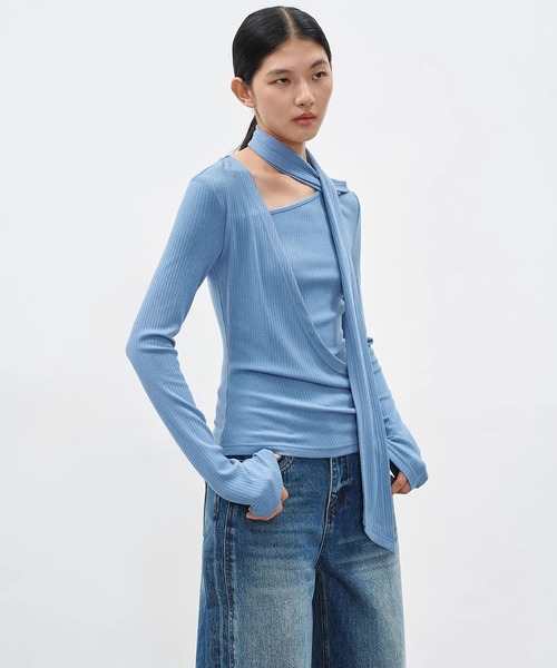 EIGHTHMONTH(エイスマンス)の「アシンメトリーストールデザイントップス EM26s020【EIGHTHMONTH】(Tシャツ/カットソー・レディース・ライトブルー/ブラック・S/M)」の4枚目の写真