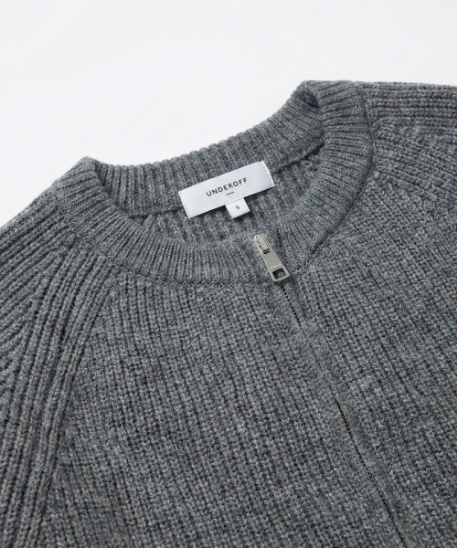 UNDEROFF(アンダーオフ)の「クロップニットジップアップカーディガングレー(カーディガン/ボレロ・メンズ・グレー・MEDIUM/LARGE/X-LARGE)」の3枚目の写真