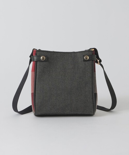 BLUE LABEL CRESTBRIDGE（ブルーレーベルクレストブリッジ）の「ロゴプリントミニショルダー（ショルダーバッグ・レディース・ブラック/オフホワイト・FREE）」の7枚目の写真