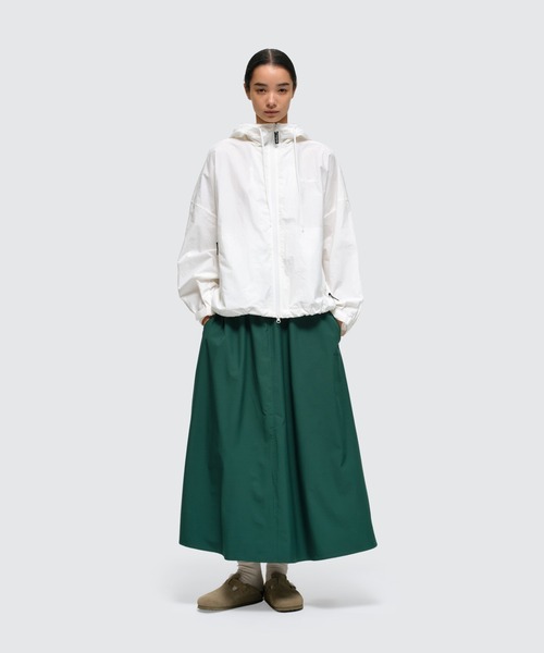 WILD THINGS(ワイルドシングス)の「ルーラルフードジャケット│RURAL HOOD JACKET(ナイロンジャケット・レディース・ブルー/ブラック/ライトブラウン/オフホワイト・M/S)」の5枚目の写真