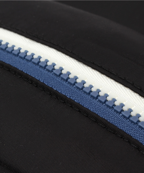 LuuNa(ルーナ)の「カラフル ナイロン ファスナー 配色 リュック バックパック デイパック(バックパック/リュック・レディース・ブラック/ネイビー/ホワイト/ピンク/レッド・FREE)」の14枚目の写真