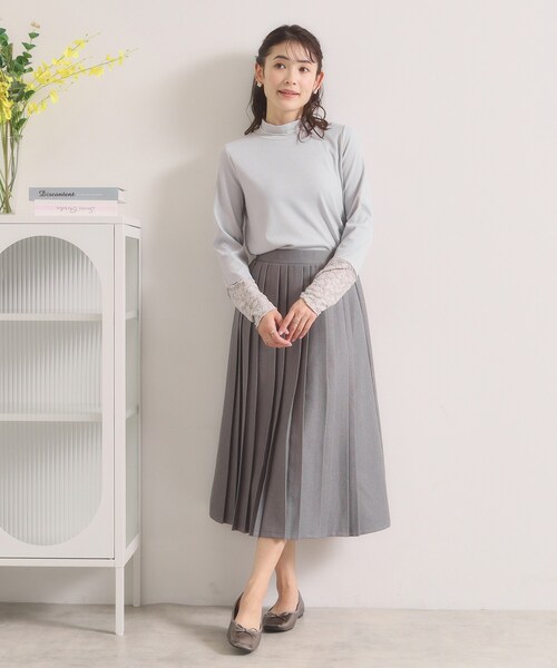 ITS'DEMO（イッツデモ）の「【手洗い可】袖シアー切替トップス（Tシャツ/カットソー・レディース・オフホワイト/ライトグレー/ブラック・00）」の6枚目の写真