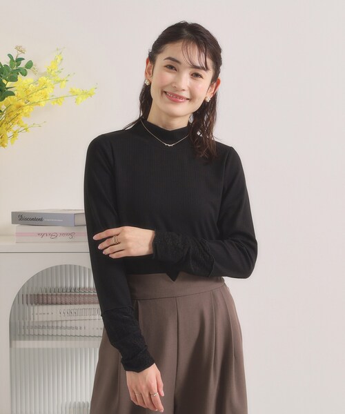 ITS'DEMO（イッツデモ）の「【手洗い可】袖シアー切替トップス（Tシャツ/カットソー・レディース・オフホワイト/ライトグレー/ブラック・00）」の8枚目の写真