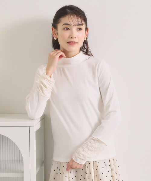 ITS'DEMO（イッツデモ）の「【手洗い可】袖シアー切替トップス（Tシャツ/カットソー・レディース・オフホワイト/ライトグレー/ブラック・00）」の12枚目の写真