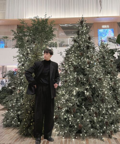 JUAN HOMME(ジュアンオム)の「マッドプリーツワイドトラウザー (ブラック)(スラックス・メンズ・その他・SMALL/MEDIUM/LARGE)」の2枚目の写真