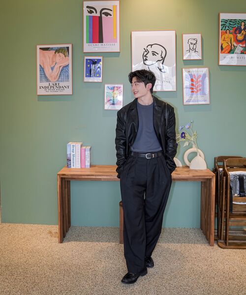 JUAN HOMME(ジュアンオム)の「マッドプリーツワイドトラウザー (ブラック)(スラックス・メンズ・その他・SMALL/MEDIUM/LARGE)」の4枚目の写真