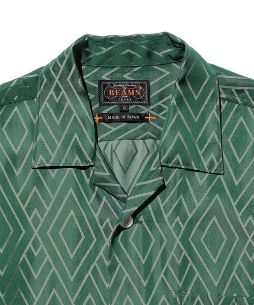 BEAMS PLUS（ビームスプラス）の「Cabana-SHT Cupro Zigzag Pattern（シャツ/ブラウス・メンズ・グリーン/ネイビー・MEDIUM/LARGE/X-LARGE/SMALL）」の4枚目の写真