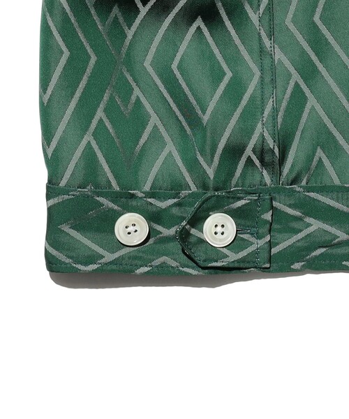 BEAMS PLUS（ビームスプラス）の「Cabana-SHT Cupro Zigzag Pattern（シャツ/ブラウス・メンズ・グリーン/ネイビー・MEDIUM/LARGE/X-LARGE/SMALL）」の6枚目の写真