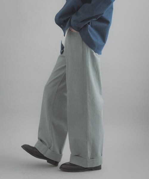 SENSE OF PLACE by URBAN RESEARCH（センスオブプレイスバイアーバンリサーチ）の「カツラギダブルワイドパンツ（その他パンツ・メンズ・ネイビー/カーキ/ライトブルー・MEDIUM/LARGE）」の9枚目の写真
