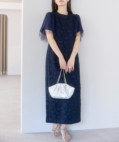 PREFERIR(プレフェリール)の「【結婚式・お呼ばれ】花柄ジャカードフレアスリーブロングドレス(ドレス・レディース・ネイビー/モカ/ブルー・SMALL/MEDIUM/LARGE/X-LARGE)」の1枚目の写真