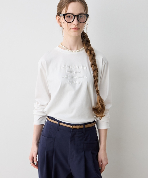 LE SOUK HOLIDAY(ルスークホリデー)の「シルケット刺しゅうロンT【接触冷感・綿100%】(Tシャツ/カットソー・レディース・チャコールグレー/オフホワイト/サックスブルー・M/L)」の5枚目の写真
