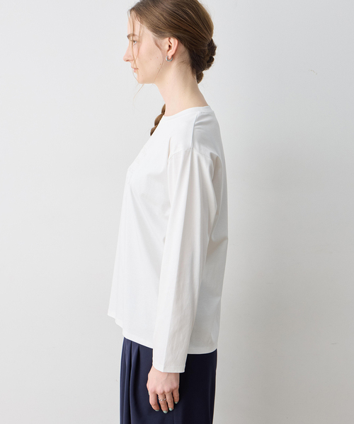 LE SOUK HOLIDAY(ルスークホリデー)の「シルケット刺しゅうロンT【接触冷感・綿100%】(Tシャツ/カットソー・レディース・チャコールグレー/オフホワイト/サックスブルー・M/L)」の7枚目の写真