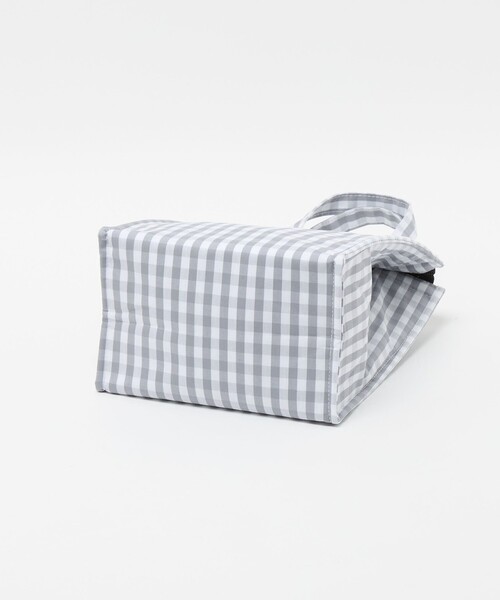 UNITED ARROWS（ユナイテッドアローズ）の「ギンガムチェック ロゴ ランチバッグ（トートバッグ・レディース・ライトグレー/ネイビー・FREE）」の7枚目の写真