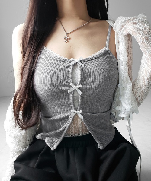 me+em select(ミームセレクト)の「【 3color 】フロントリボンレースレイヤードリブキャミソール /Front ribbon lace layered ribbed camisole(キャミソール・レディース・グレー/ブラック・FREE)」の11枚目の写真