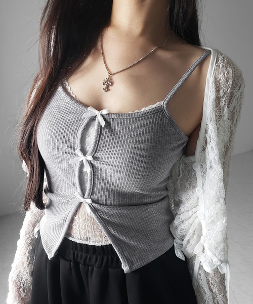 me+em select(ミームセレクト)の「【 3color 】フロントリボンレースレイヤードリブキャミソール /Front ribbon lace layered ribbed camisole(キャミソール・レディース・グレー/ブラック・FREE)」の14枚目の写真