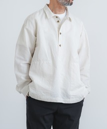 quadro（クオドロ）の「コットンラミー高密度ウェザーレギュラー裾ヒモプルオーバーシャツ（シャツ/ブラウス）」