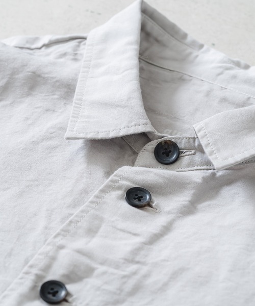 quadro（クオドロ）の「コットンラミー高密度ウェザーレギュラー裾ヒモプルオーバーシャツ（シャツ/ブラウス・メンズ・ブラック/キナリ・MEDIUM）」の15枚目の写真