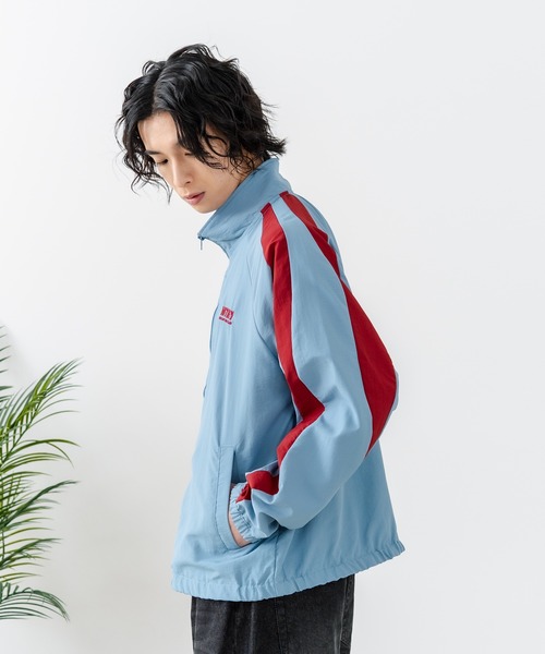 SAVIER(サビアー)の「【SAVIER/サビアー】【メンズライクやストリートな着こなしにぴったりのビッグシルエット】袖ウェーブライン 切り替え ナイロンジャケット ノームコア オーバーサイズ スタンドネック ユニセックス(ナイロンジャケット・メンズ・サックスブルー/ブラック・LARGE/MEDIUM)」の20枚目の写真
